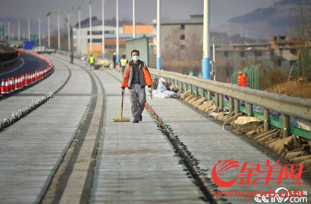 可移動充電可無人駕駛 “超級公路”離我們有多遠(yuǎn)？