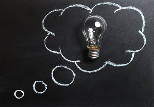 無線充電革命正悄悄萌芽 充電樁能否保其身？