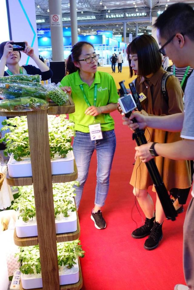 “互聯(lián)網(wǎng)+”農(nóng)業(yè)模式齊聚成都農(nóng)博會(huì)，尚作有機(jī)產(chǎn)品成焦點(diǎn)