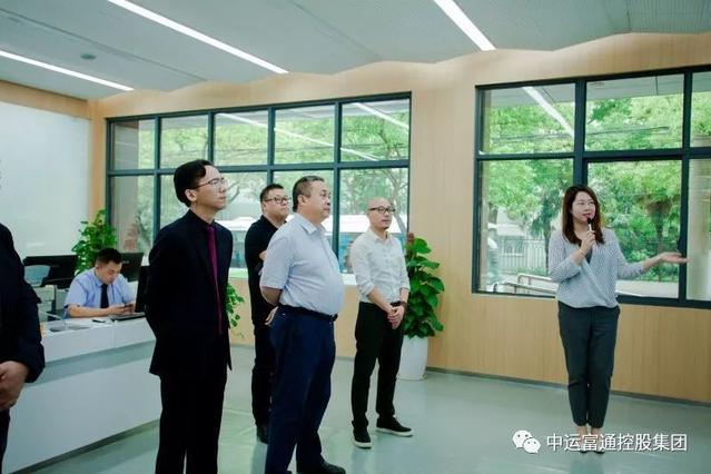 武漢長江新城管委會(huì)一行考察上海庚創(chuàng)科技智慧城市實(shí)踐項(xiàng)目