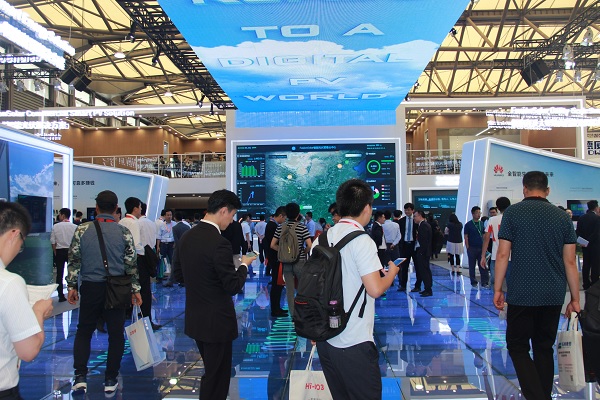 直擊SNEC2018：光伏新品哪家強？