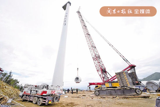 寧德虎貝風(fēng)電場工程項(xiàng)目：兩臺風(fēng)力發(fā)電機(jī)成功吊裝