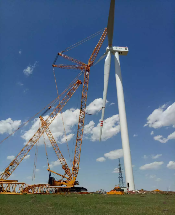 陸上風(fēng)電重器：三一重能第一臺(tái)3.4MW風(fēng)電機(jī)組順利完成吊裝！