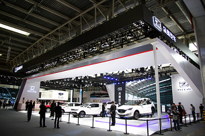 新能源車一片向好，傳統(tǒng)車市不斷下行
