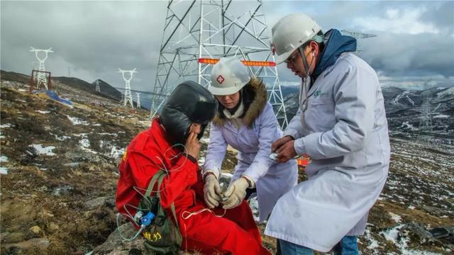 極限挑戰(zhàn)！這條“電力天路”正式投入運(yùn)營